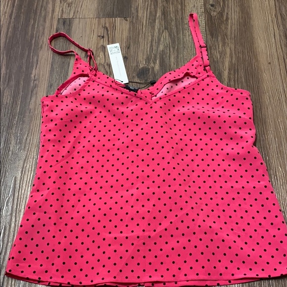 Essential Button Front Tank Hot Dot - Picture 3 of 4